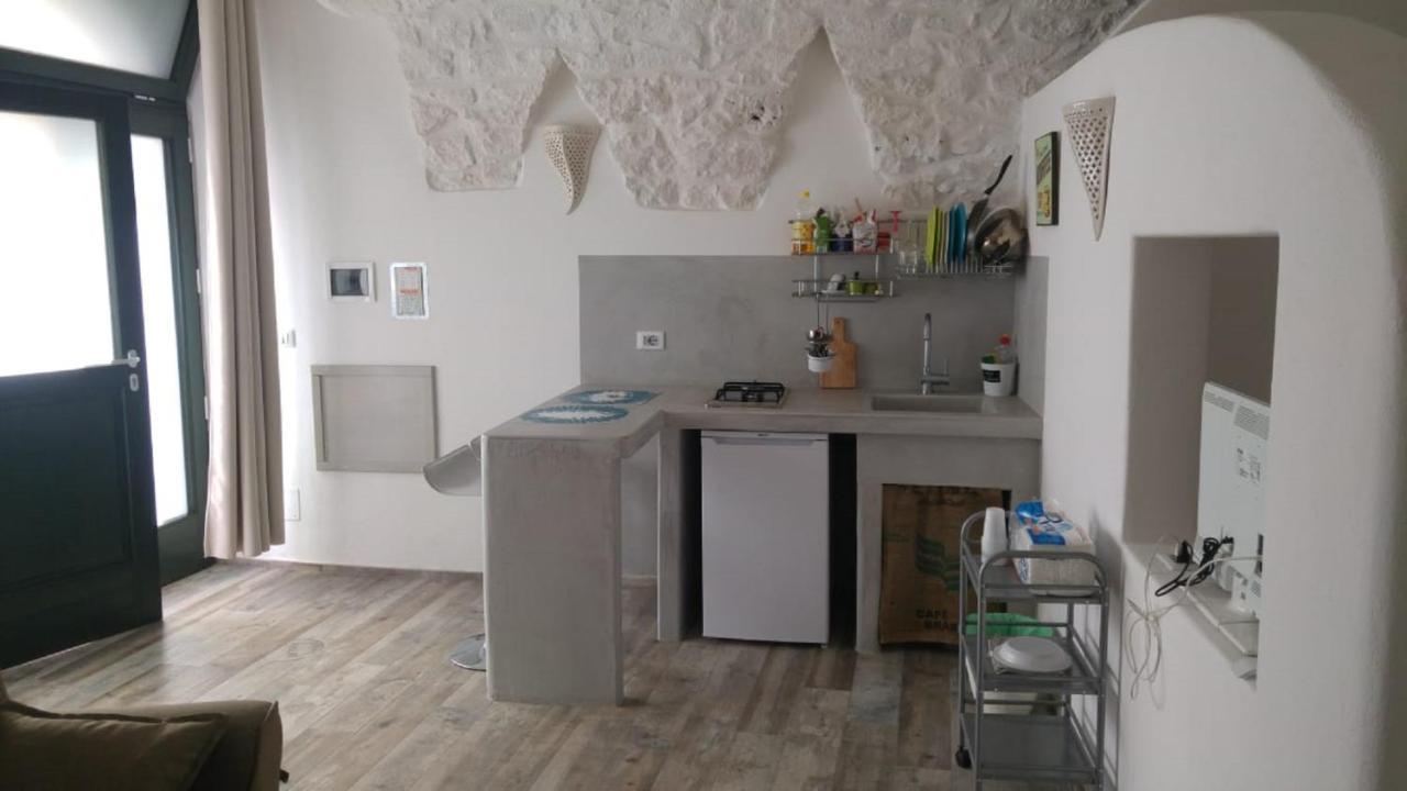 White Stone Flats & Studios Ostuni Exterior foto