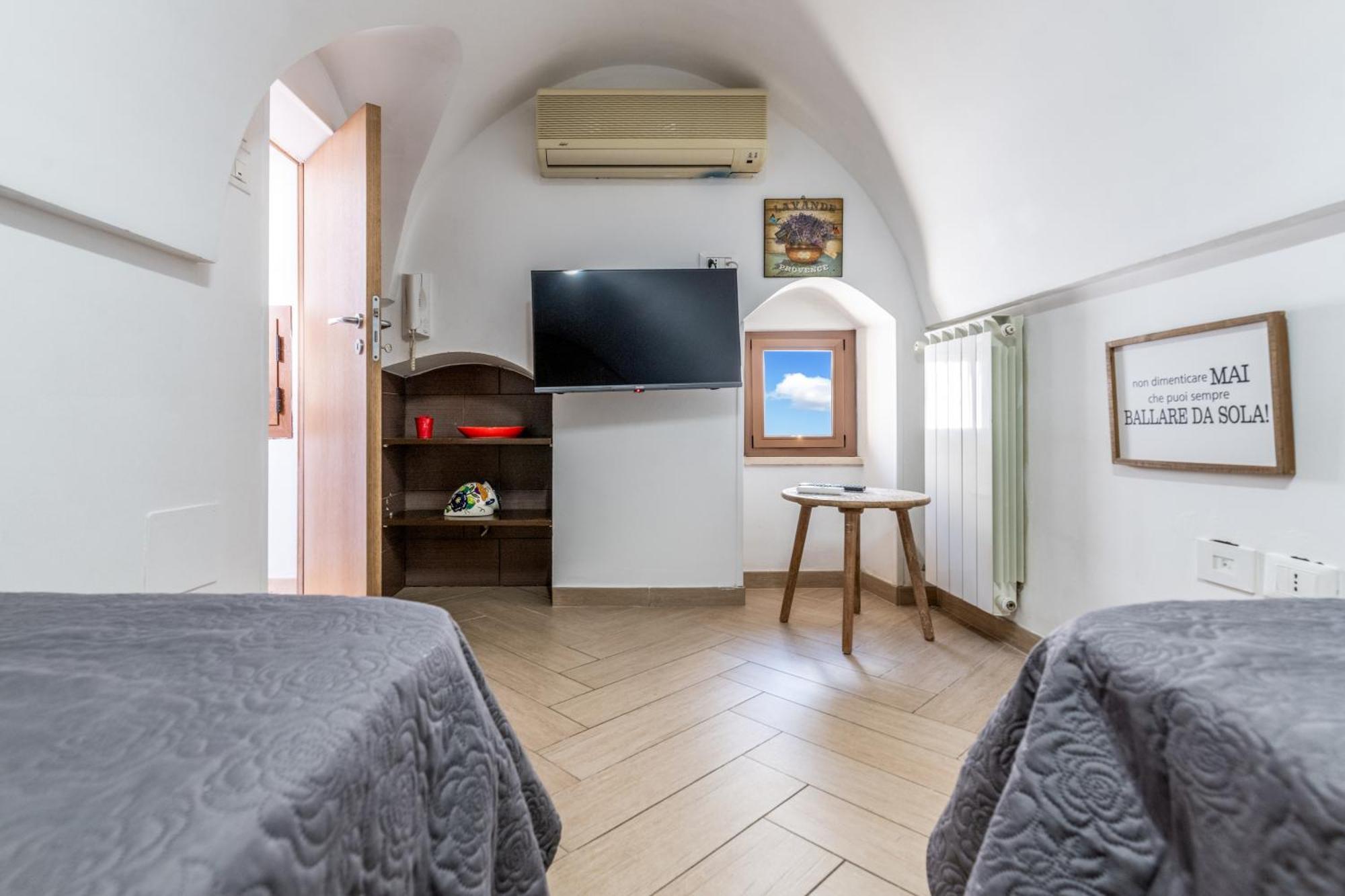 White Stone Flats & Studios Ostuni Quarto foto